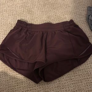 Maroon hotty hot lululemon shorts